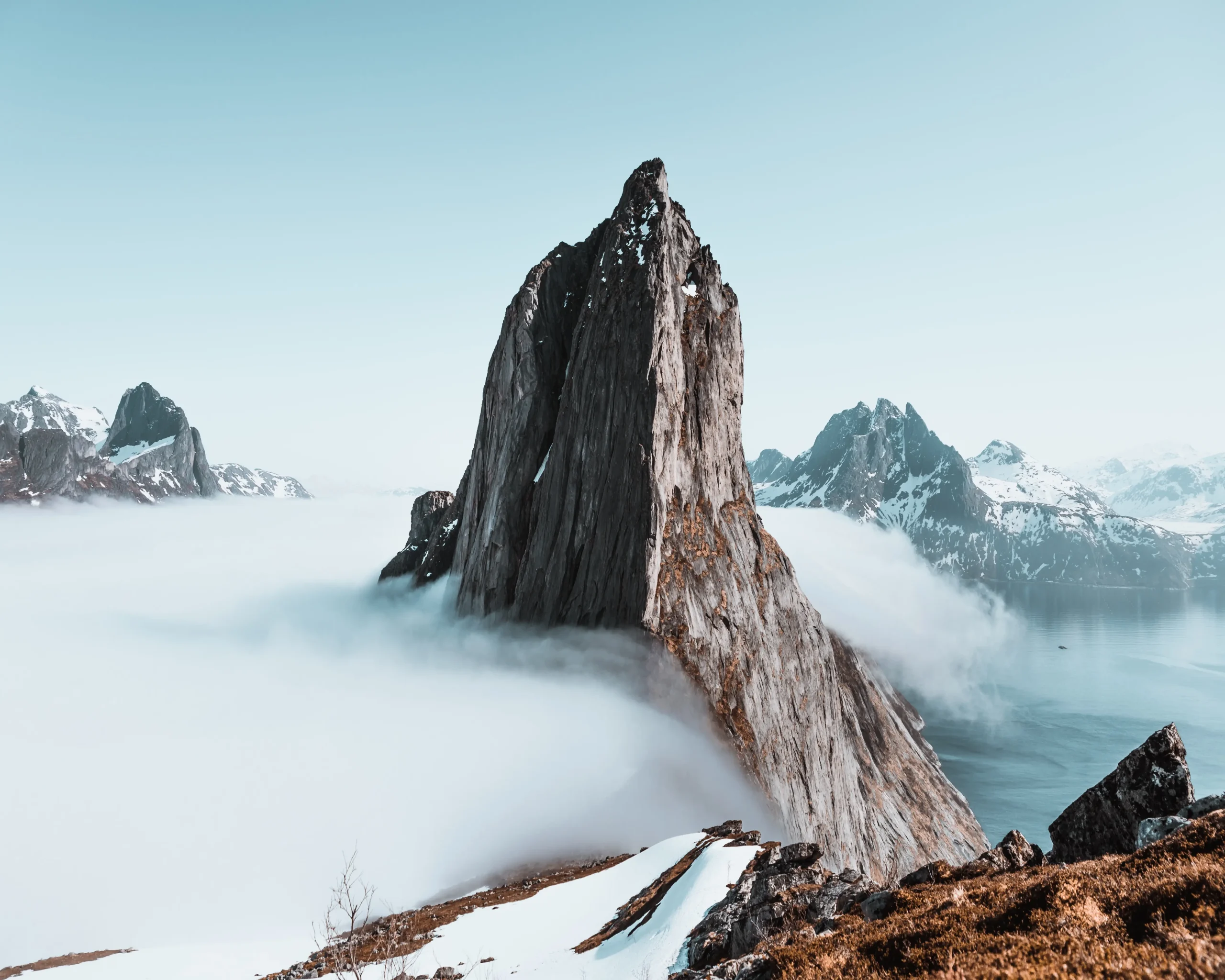 mountain surrounded by clouds