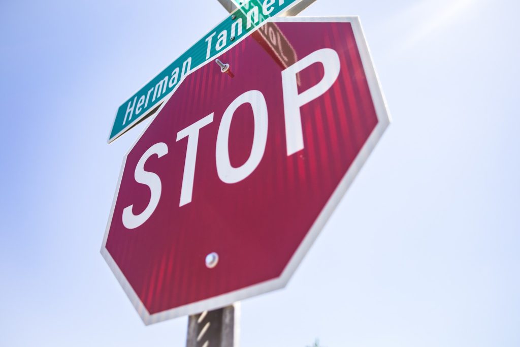 image of a stop sign representing stopping making costly mistakes in start up business